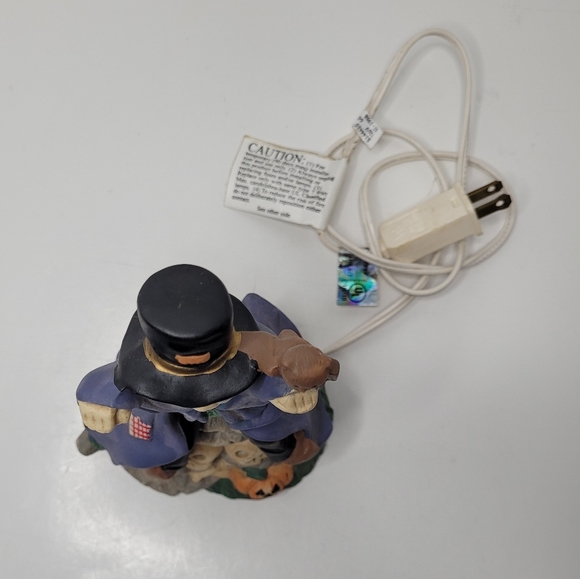 Vintage Lighted Halloween Troll with Skulls Ceramic Excellent - Picture 8 of 15